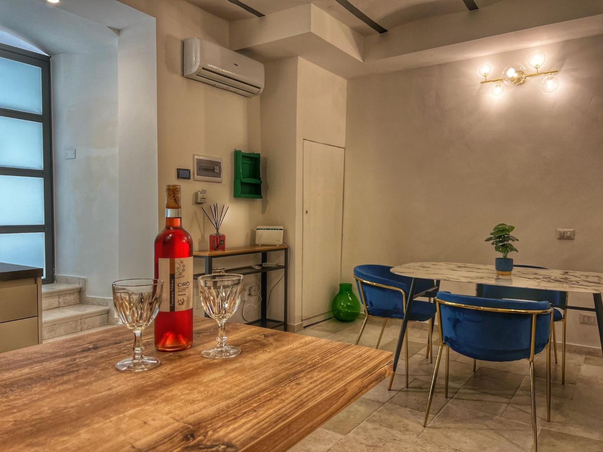 Amay City Suite Бари Экстерьер фото